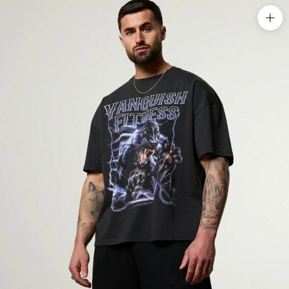 Vanquish Fitness T-Shirt Mens Small Black Panther Graphic Oversized VQ Tee‎
